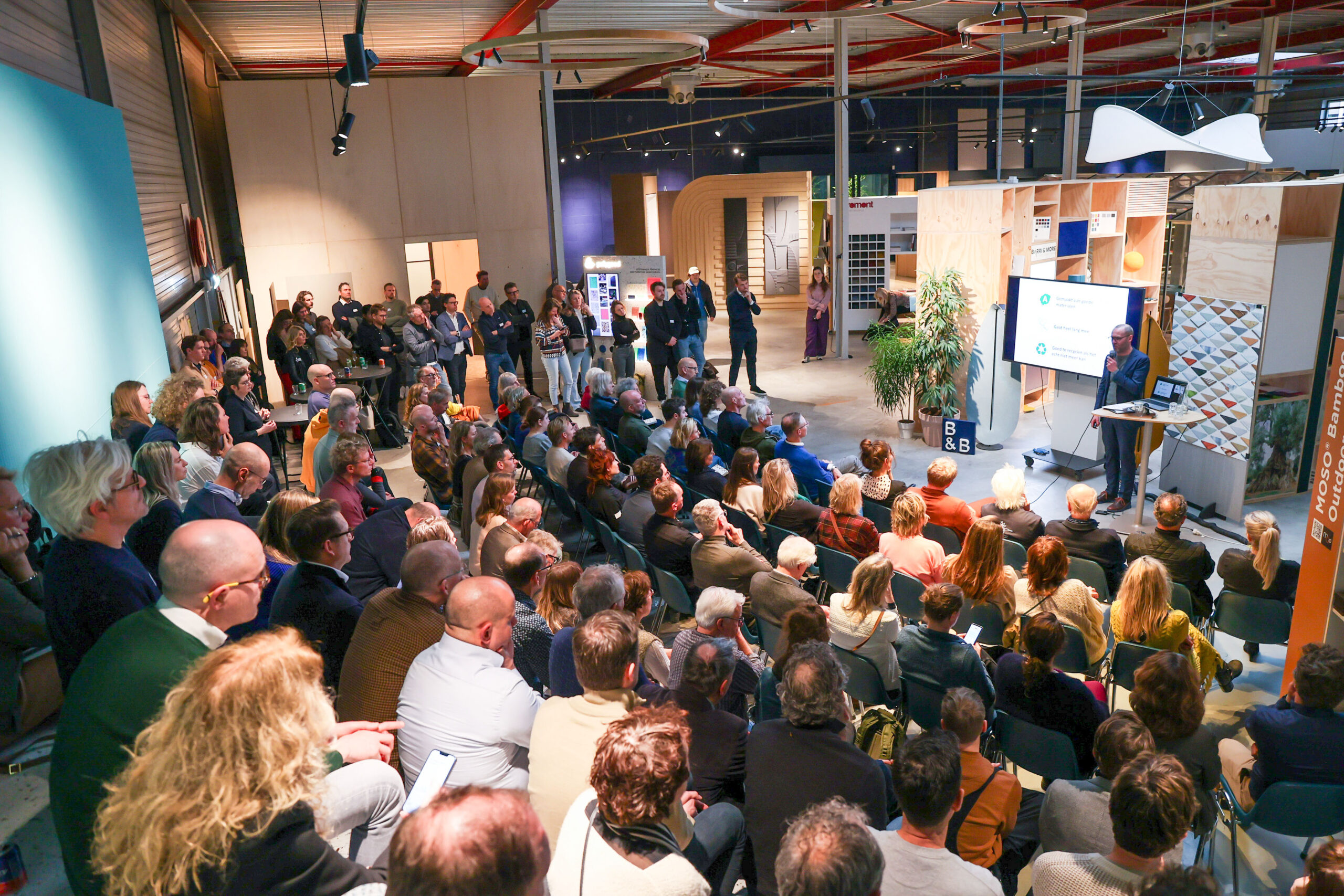 Ik had me geen mooiere boeklancering kunnen voorstellen! De Snelstartgids Circulaire Meubels is uit